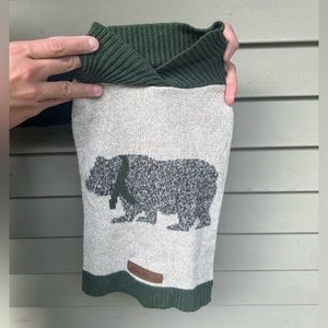 Eddie Bauer Bear Sweater Pet Apparel,  size M